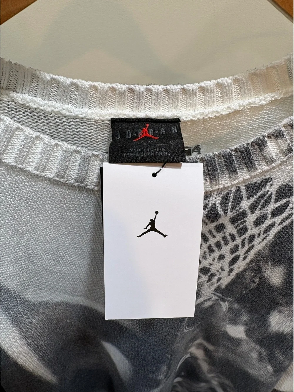 Men’s Medium Air Jordan Knit Sweater | HQ1635-133